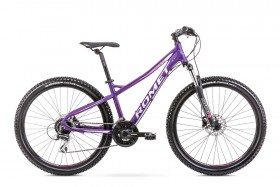 Damski rower MTB Romet Jolene 7.2 w kolorze fioletowym. Obniżona rama ułatwia wsiadanie. 